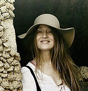 Bettina.JPG