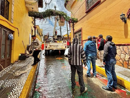 Gobierno Municipal atiende de manera inmediata estructura dañada en la Calle de las Flores