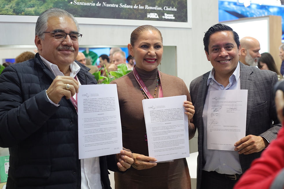 - La secretaria de Desarrollo Turístico, Yadira Lira Navarro, promociona a Puebla ante representantes de diversas organizaciones mundiales.