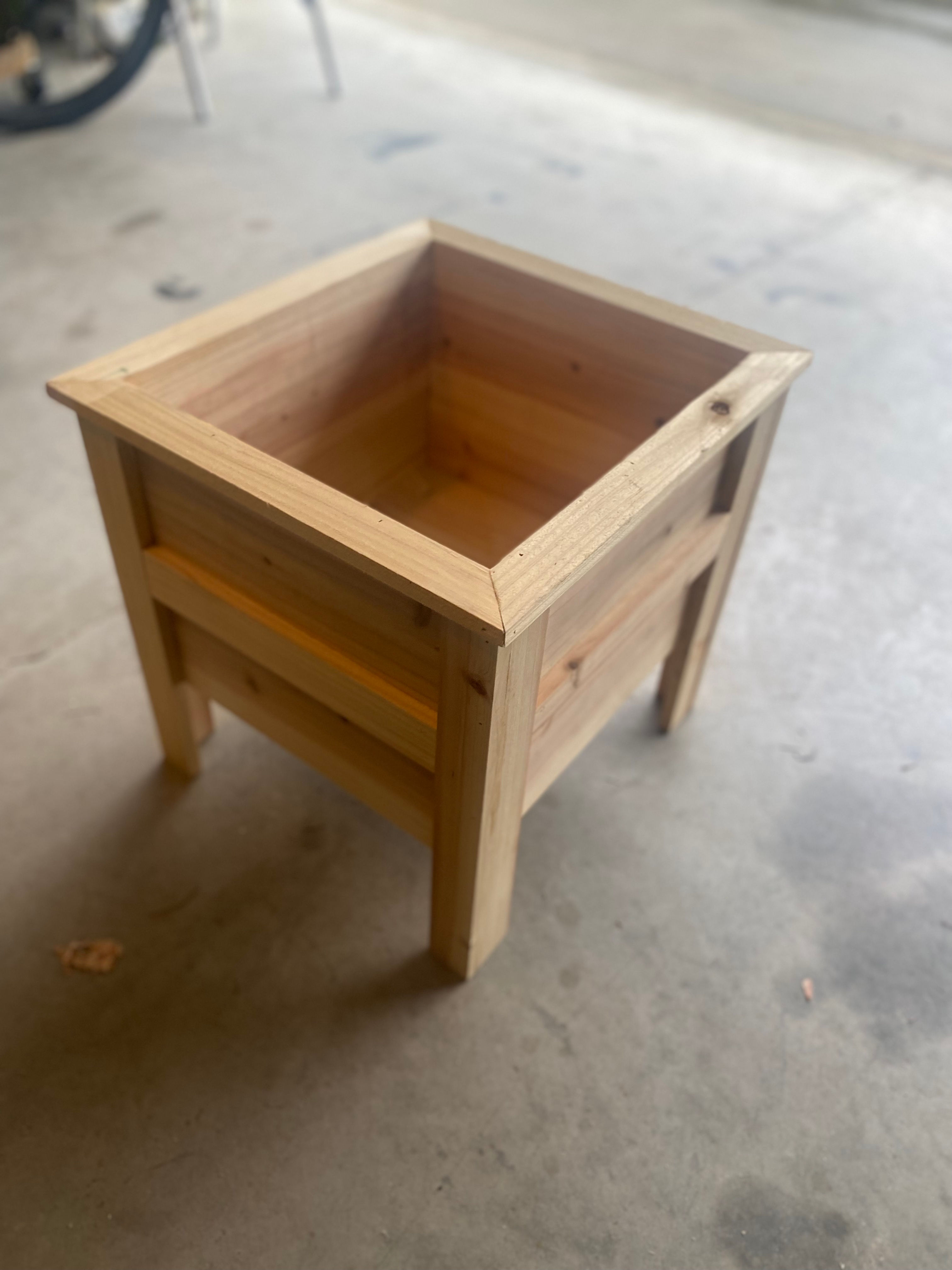 Raised Cedar Wood Planter Box Plans