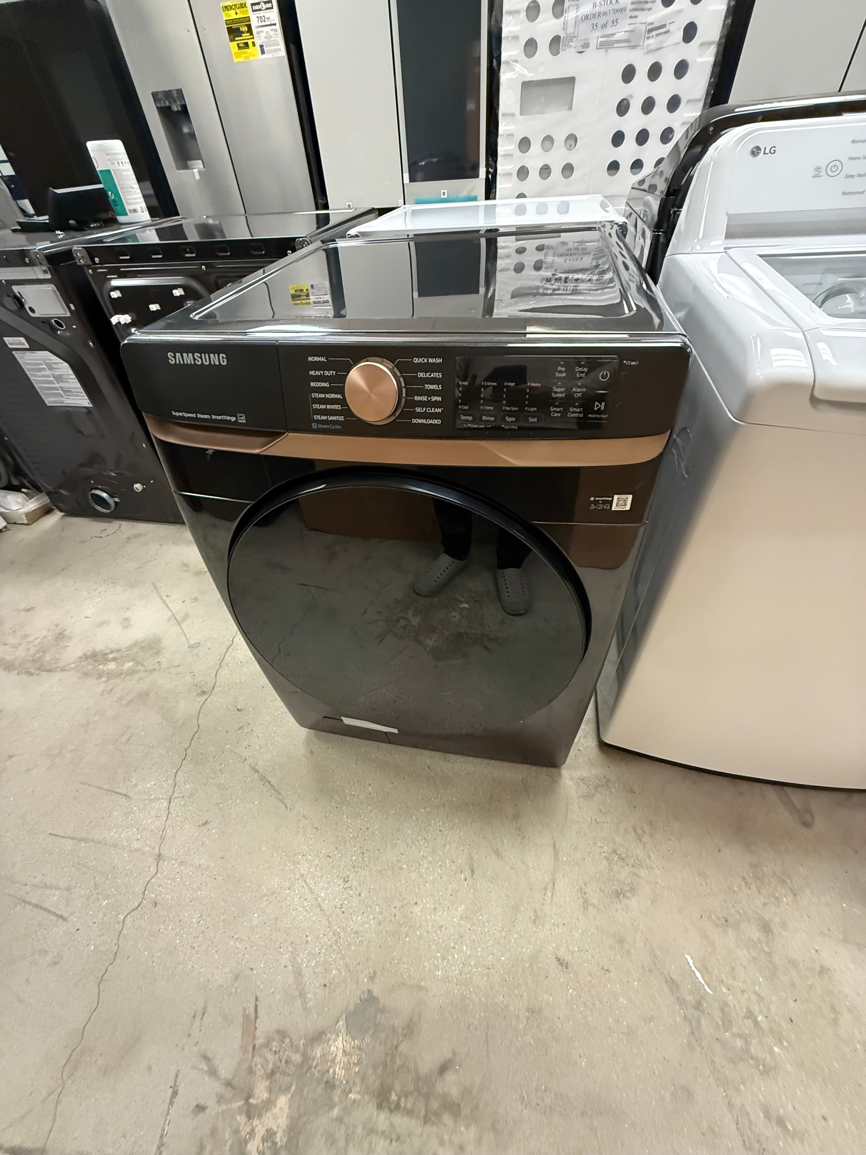 Samsung 5.0 cu. ft. Extra Large Capacity Smart Front Load Washer with Super Spee