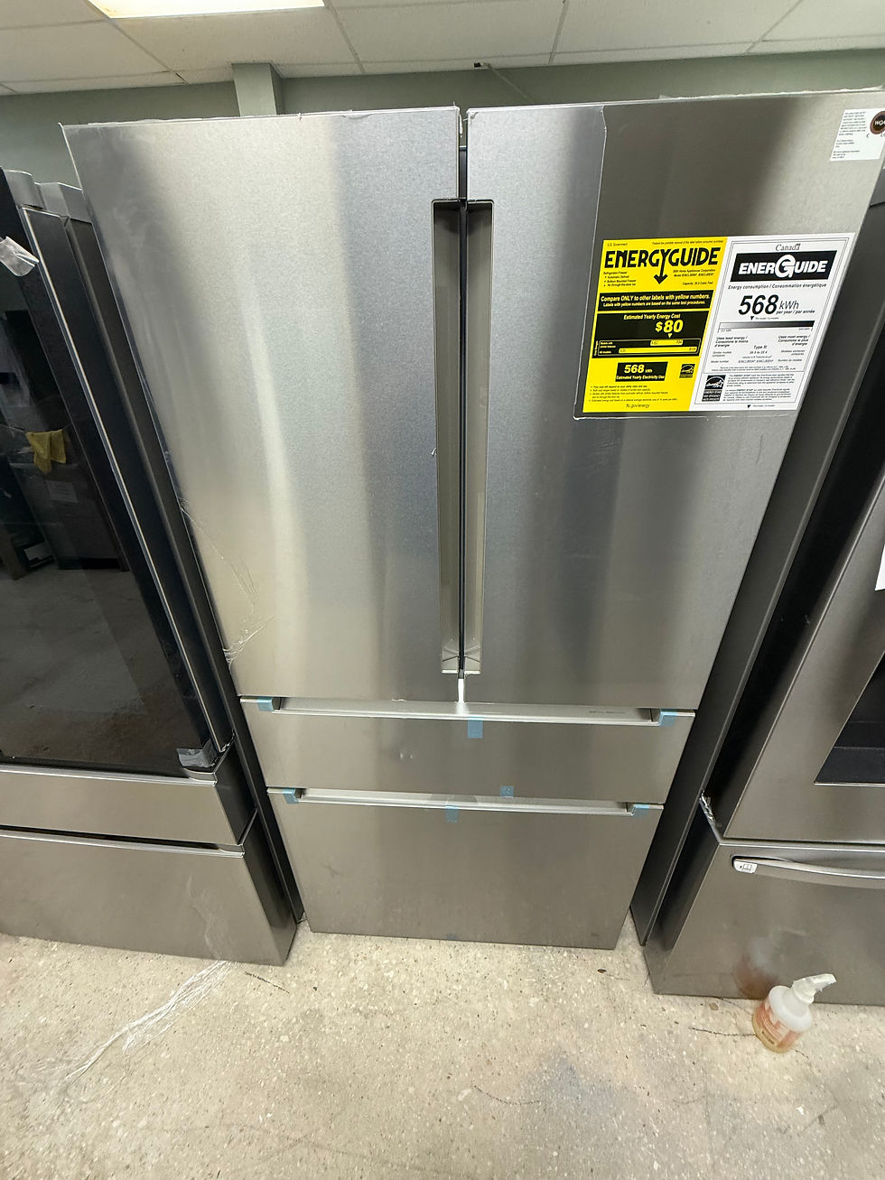 Thumbnail: Bosch 800 Series 20.5 Cu. Ft. Counter-Depth 4-Door French Door Refrigerator