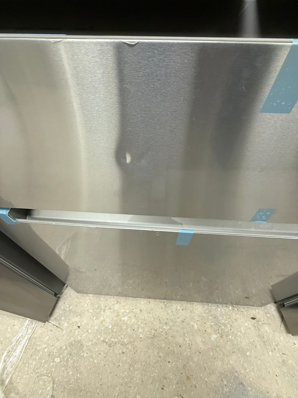 Thumbnail: Bosch 800 Series 20.5 Cu. Ft. Counter-Depth 4-Door French Door Refrigerator