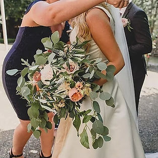 Rustic bridal bouquet close up