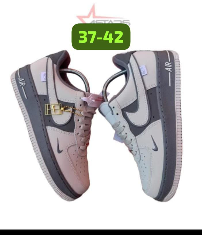 Thumbnail: Nike Air Force 1 Low 