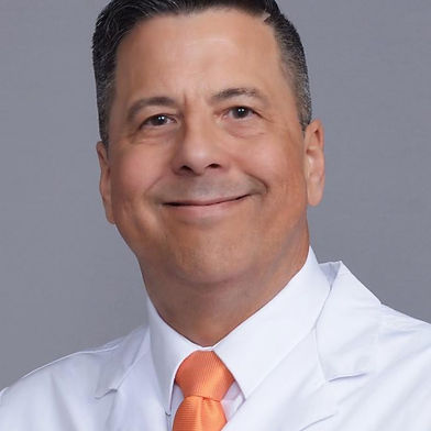 Dr. Eduardo Bustillo