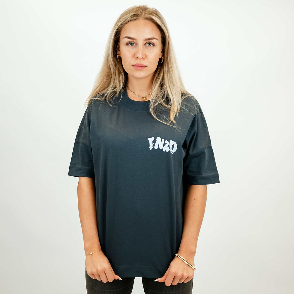 Miniaturbild: Produktbild Damen Bio-Baumwoll T-Shirt LoveLikeEnzo, india ink grey, vordere Ansicht, Pose 2