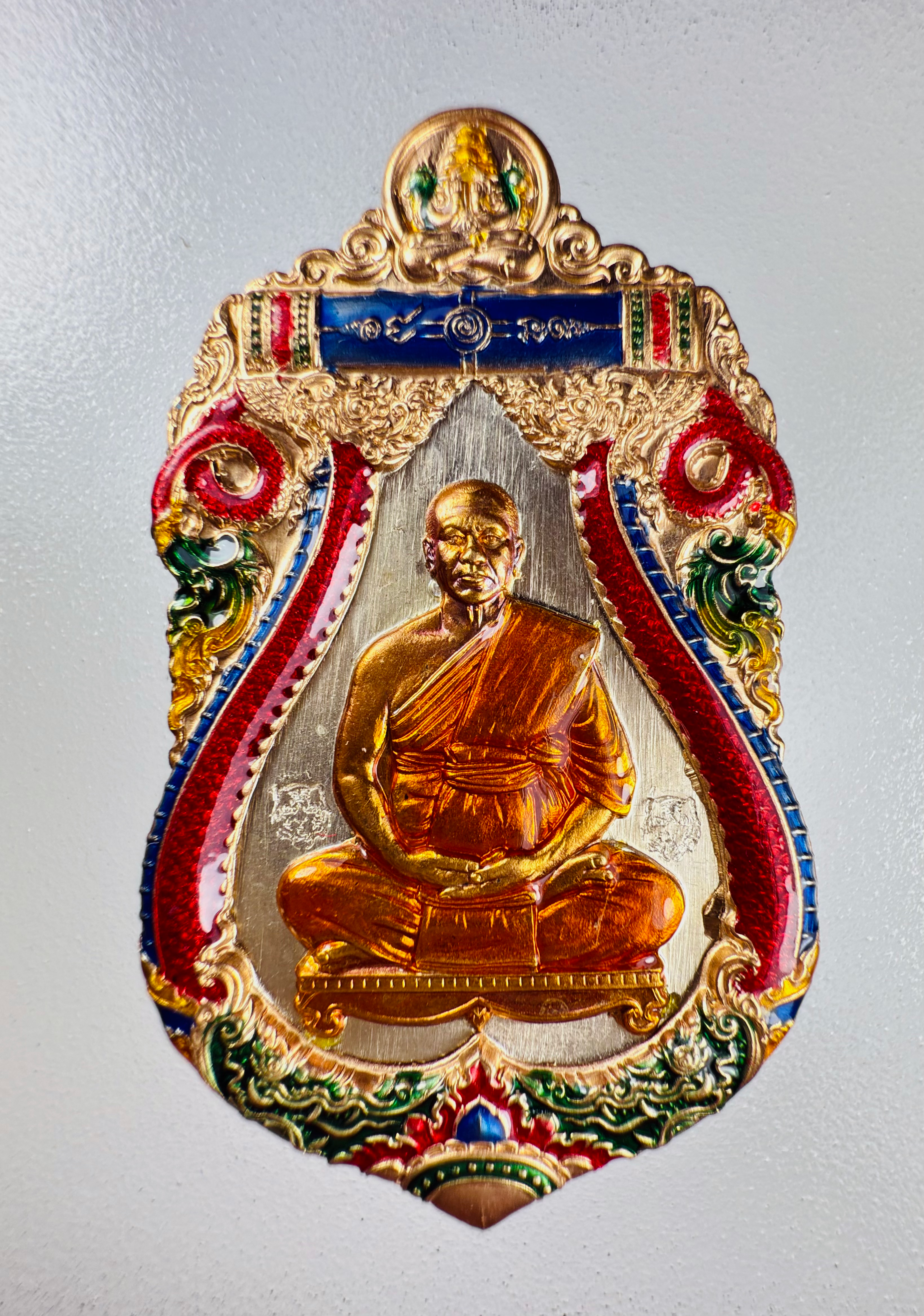 เหรียญเสมา กรรมการ เนื้ออัลปาก้า หน้ากากนวะ ขอบทองทิพย์