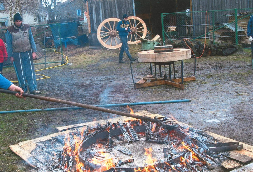 Cugnot Photos 01_Page_05.jpg