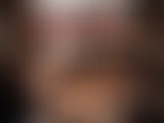 Snowflakes, Smiles & Silent Nights: Catch Moments wrapped in Mistletoe with Donar Wing's 'Sentence of Christmas'