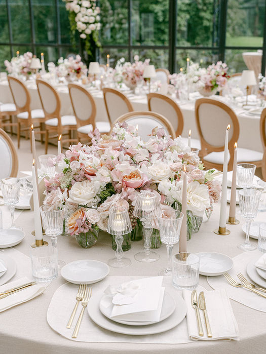 Wedding reception flowers by Katya Hutter Floral Design