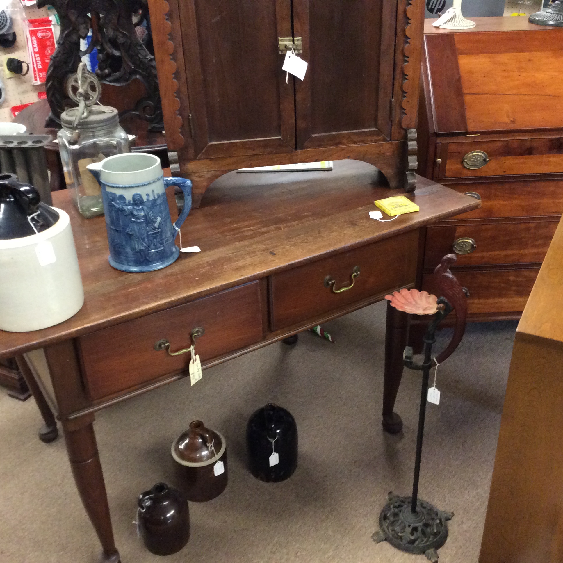 Pin Top Table