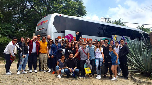 portada-Rentar-un-autobus-para-tus-vacaciones-Foto-Autotur-23.jpeg