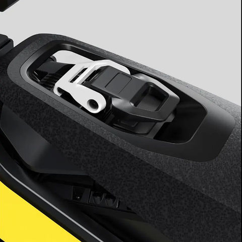 XQi3 Street Features