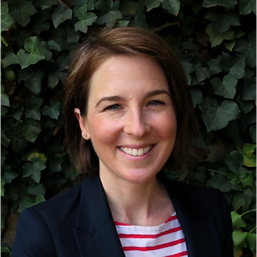 lara_foland-ross_headshot.png