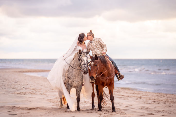 family photographer, senior photos, muskegon photographer, west michigan wedding photographer