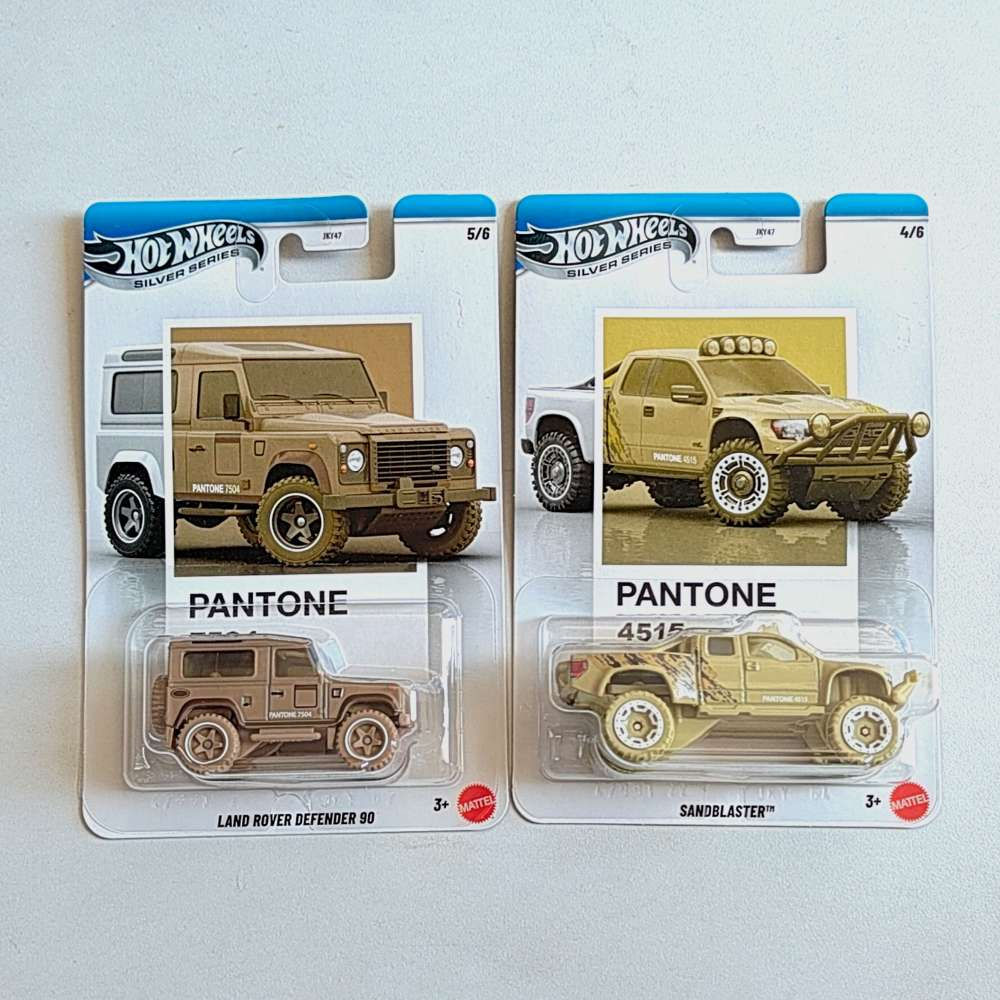 Hot Wheels - Pantone - Land Rover Defender 90 and Sandblaster