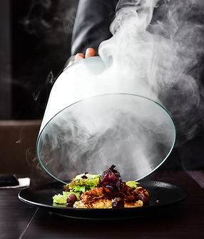 Repas gastronomique chaud