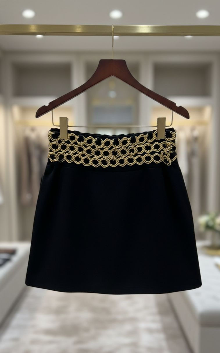 Miniatura: Conjunto preto em alfaitaria.