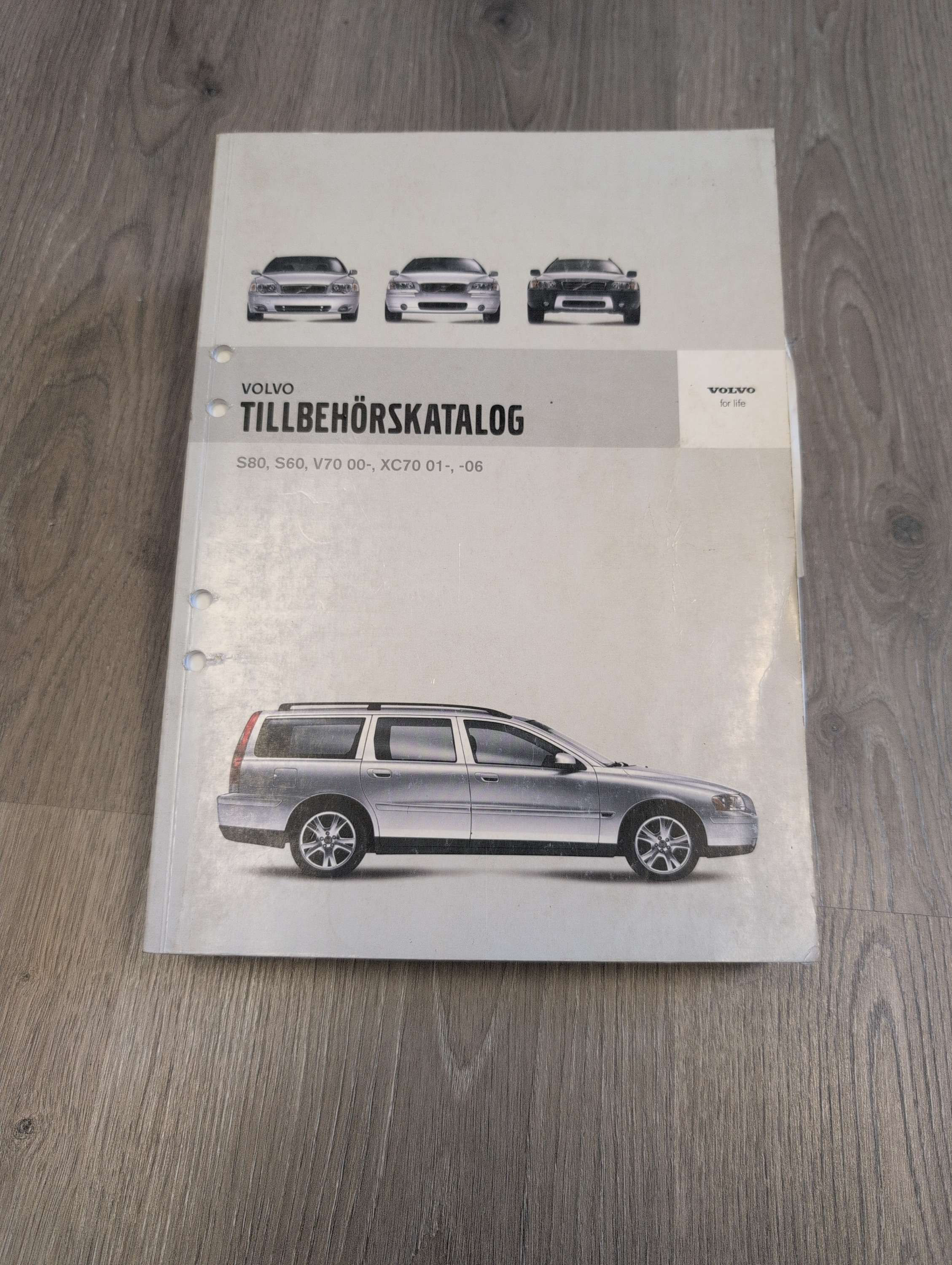 Volvo S80, S60, V70 00-, XC70 01-, -06 Accessories catalogue 