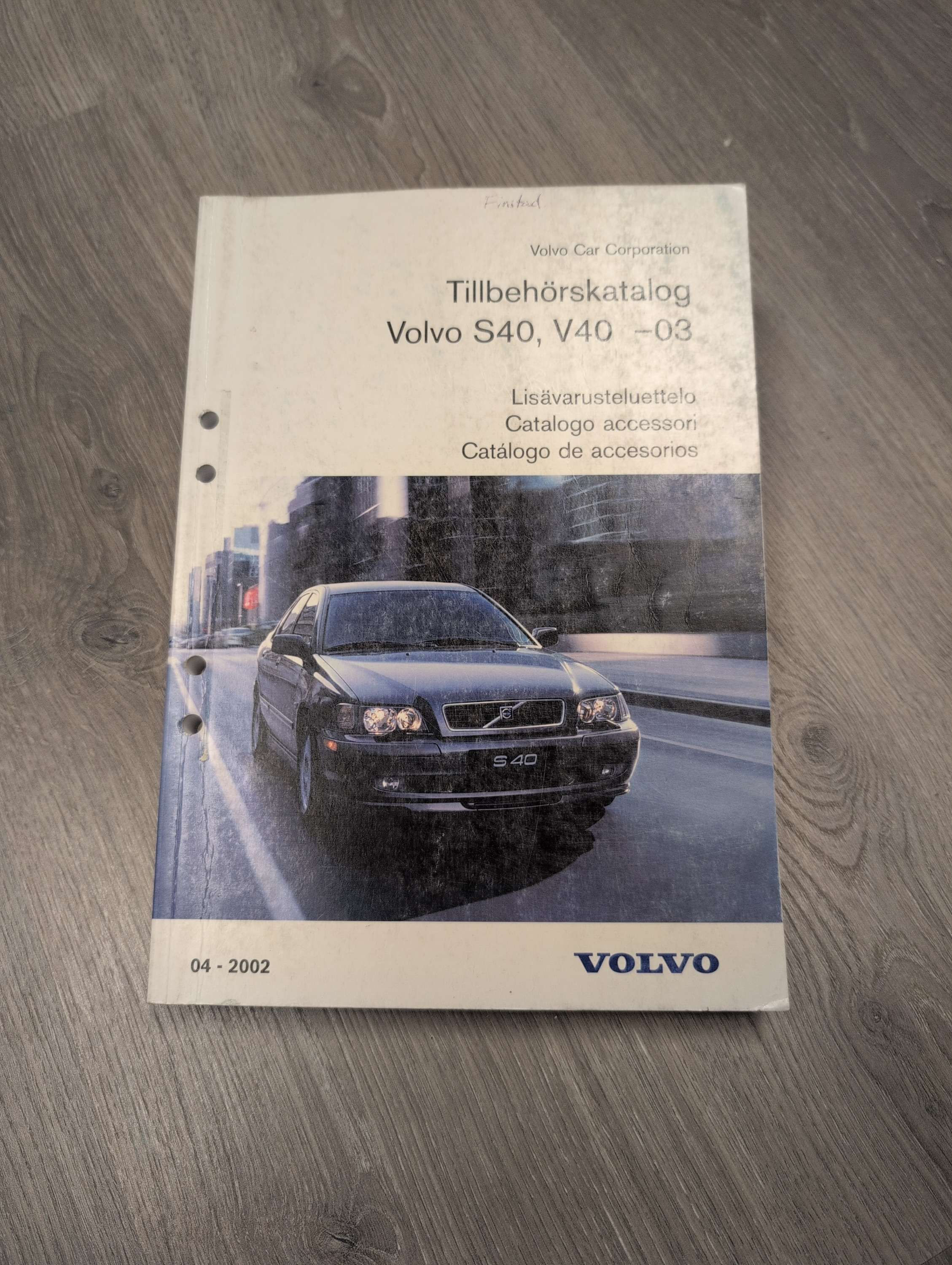Volvo S40 V40 -03 Accessories catalogue 