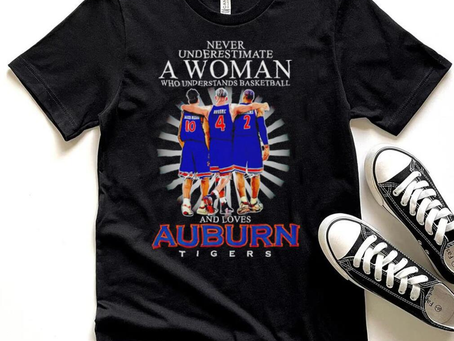 Never underestimate a woman who understands basketball and loves Auburn Tigers 10 4 2 signatures shirt