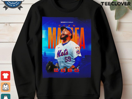 Minnesota Vikings vs. Green Bay Packers Border Battle Pennant T Shirt