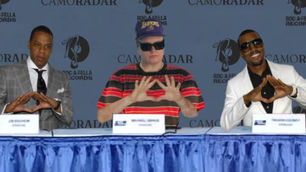 Sticky Hand Signs with Roc-A-Fella Records