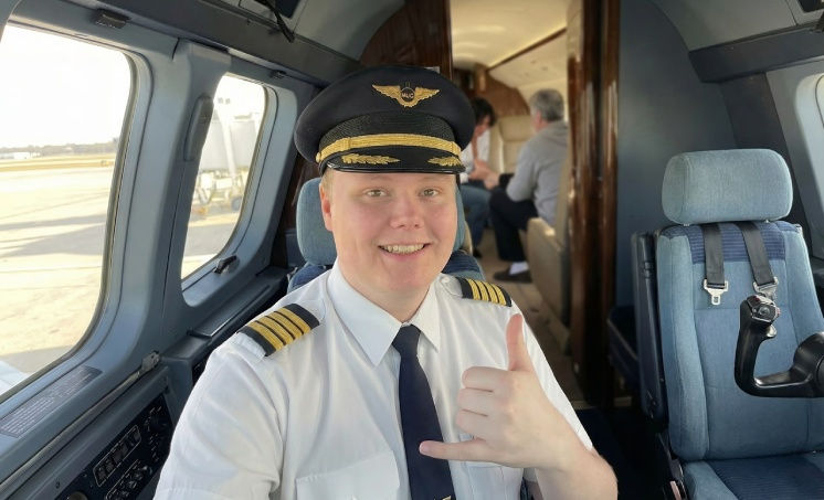 Sticky Hand’s first Lolita Express flight