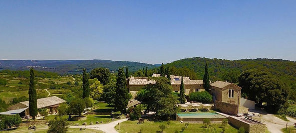 Domaine-Laurence-ensemble.jpeg