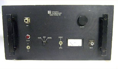 Amplificatore di potenza DB KA 900.JPG