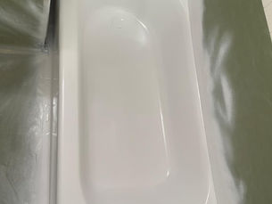 How to Reglaze a Bathtub: A Professional Guide to Bathtub Refinishing
