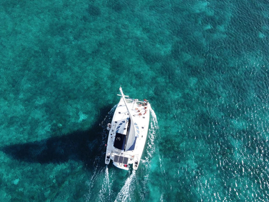 Top View Zuniga 45ft CAT Cozumel