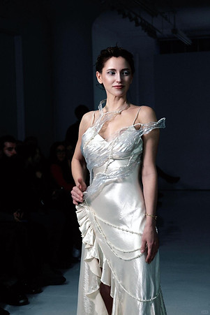 𝐂𝐀𝐌𝐄𝐘 𝐋𝐈𝐔 |NEW YORK Runway_1_CAMEY LIU_来自小红书网页版-3.jpg