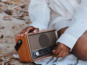Como começar uma carreira em Rádio
