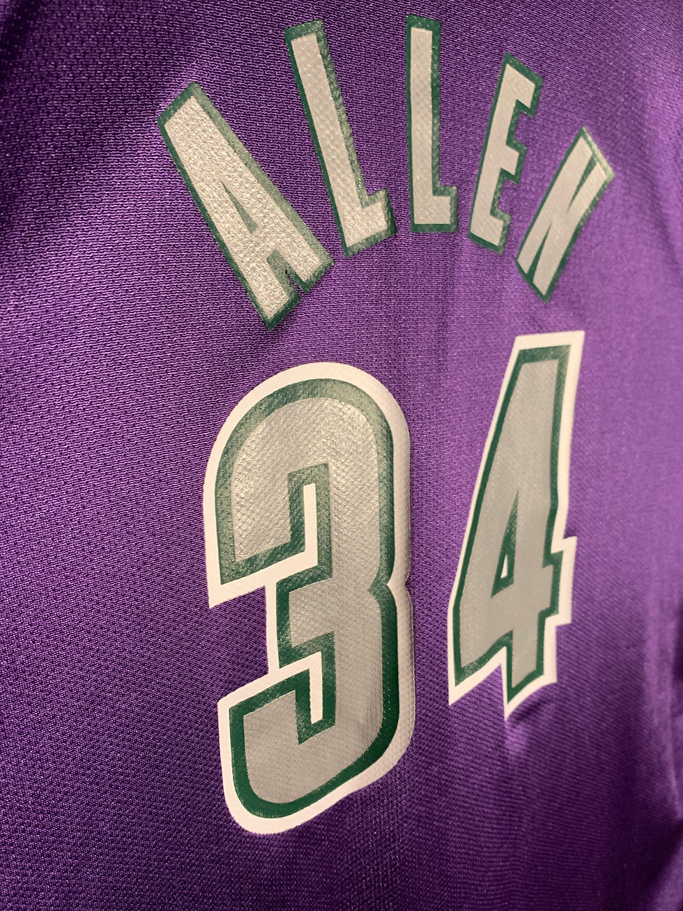 Thumbnail: VINTAGE x MILWAUKEE BUCKS x RAY ALLEN x CHAMPION JERSEY x MEN'S SIZE LARGE