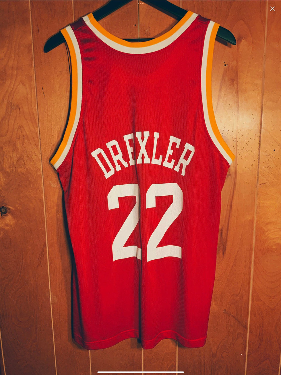 ClydeDrexler_Rockets_Red_Large_Back.jpeg