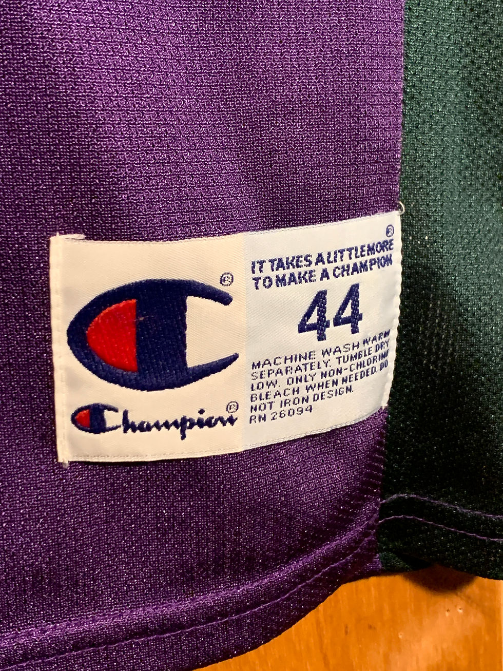 Thumbnail: VINTAGE x MILWAUKEE BUCKS x RAY ALLEN x CHAMPION JERSEY x MEN'S SIZE LARGE
