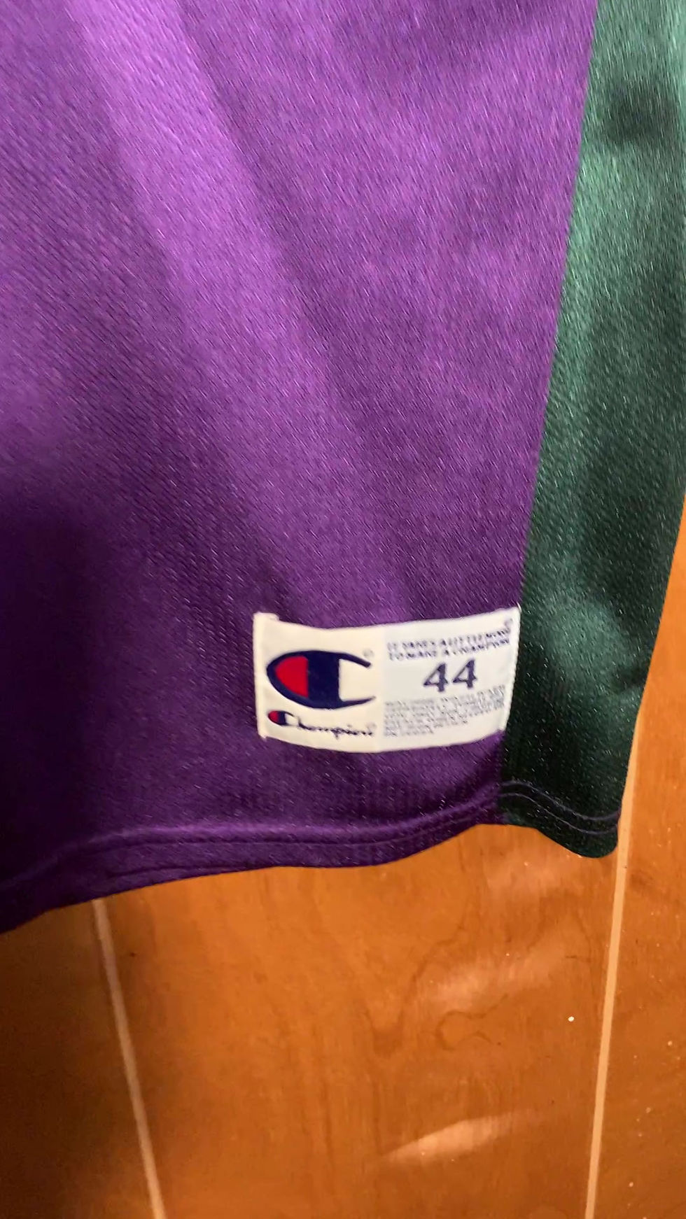 Thumbnail: VINTAGE x MILWAUKEE BUCKS x RAY ALLEN x CHAMPION JERSEY x MEN'S SIZE LARGE