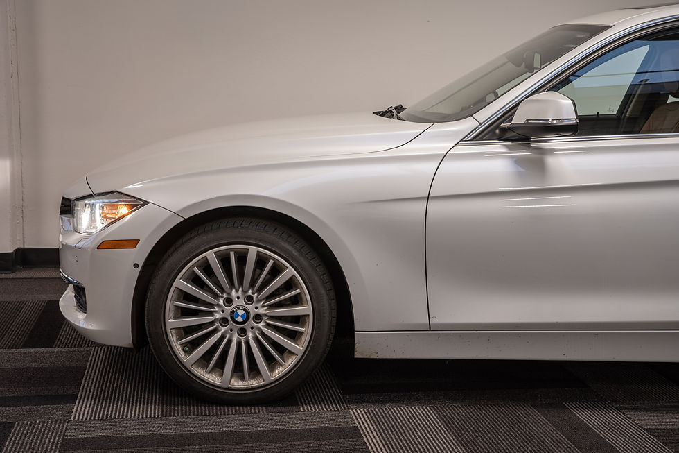 Thumbnail: 2013 BMW 328XI Luxury Line