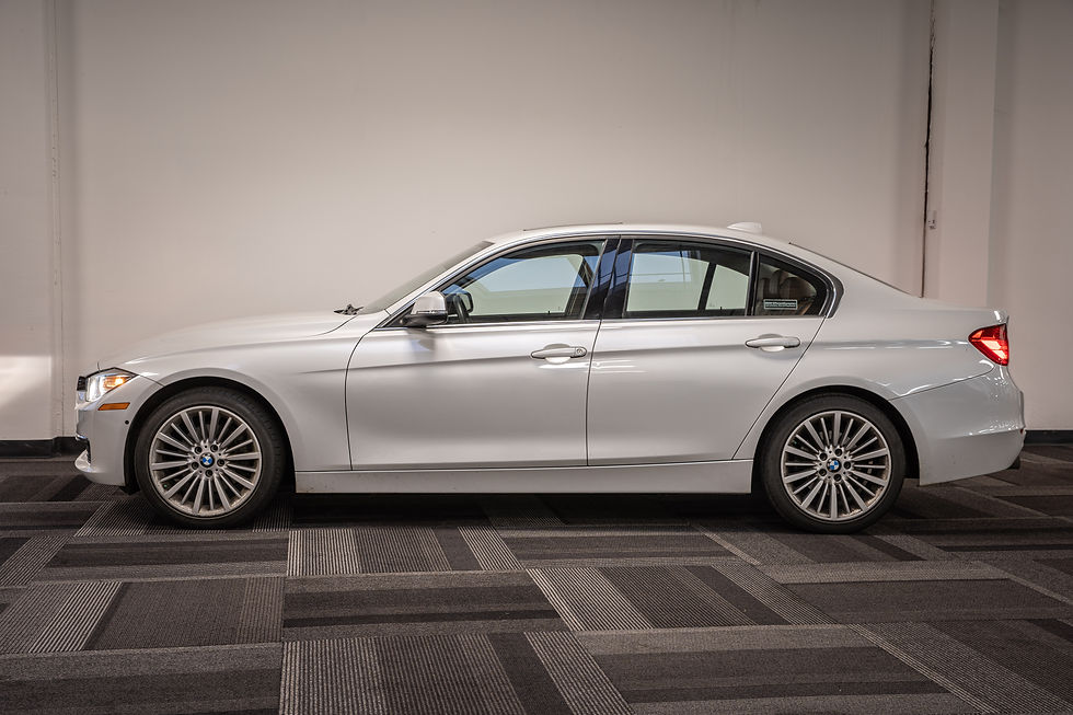 Thumbnail: 2013 BMW 328XI Luxury Line