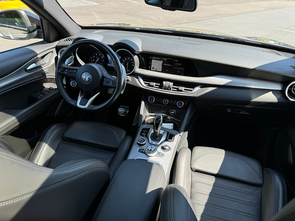 Thumbnail: 2022 Alfa Romeo Stelvio VELOCE