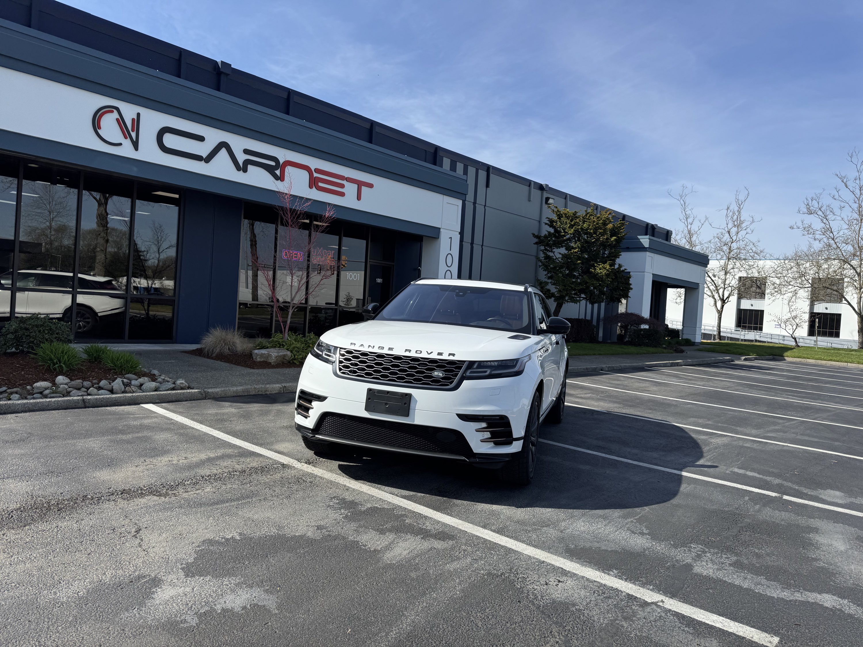 2019 Land Rover Range Rover Velar SE's photo