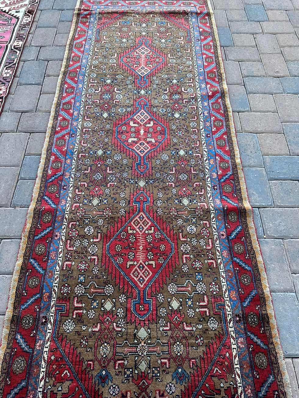 Thumbnail: Persian Koliai Runner