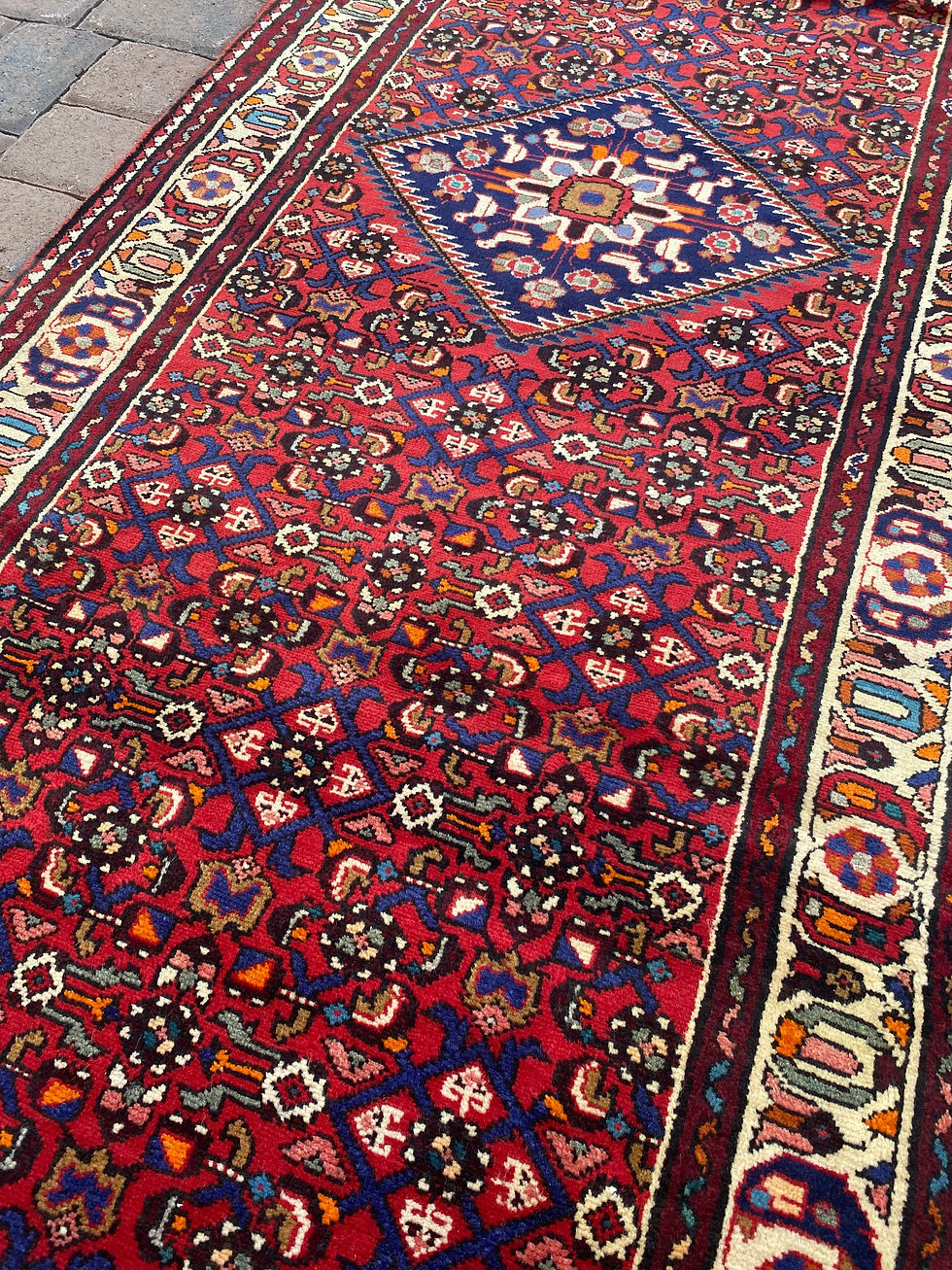 Thumbnail: Persian Hosseinabad Runner