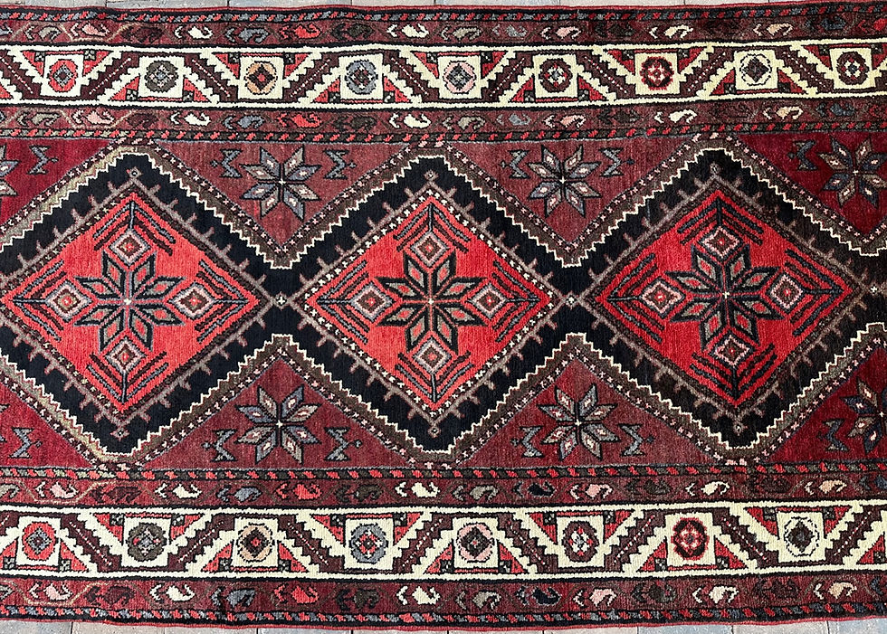 Thumbnail: Persian Koliai Runner