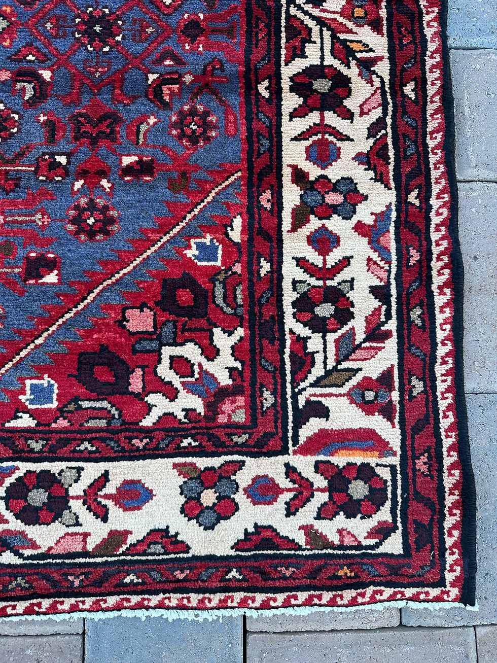 Thumbnail: Persian Hosseinabad Runner