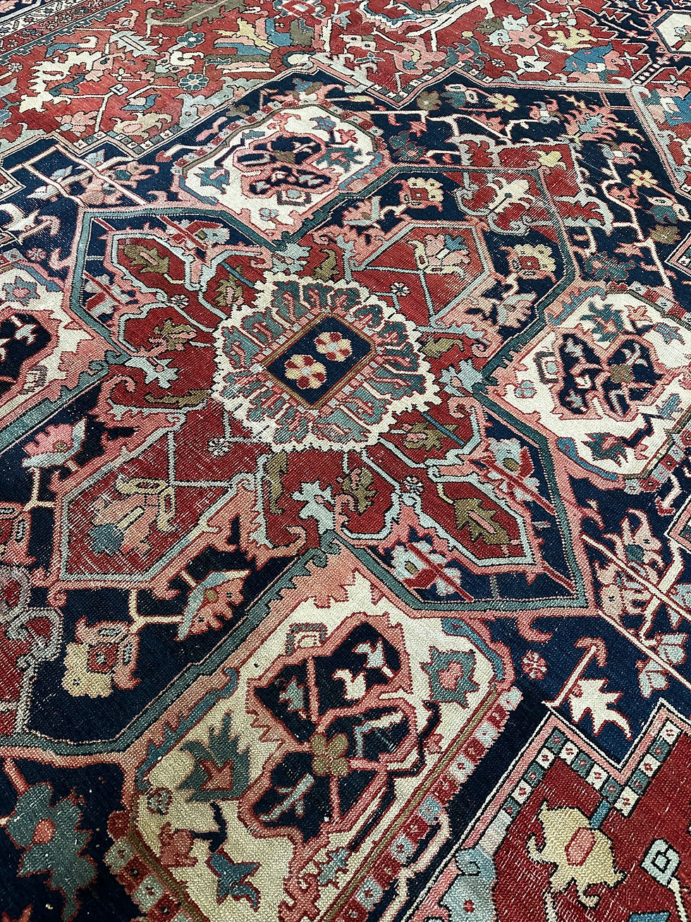 Thumbnail: Antique Handmade Persian Serapi, Collector's Piece