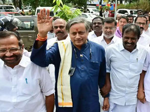 केरल कांग्रेस में नई हलचल: शशि थरूर की रणनीति से वेणुगोपाल की दावेदारी पर सवाल