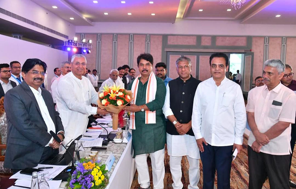 “बेंगलुरु में ‘एक राष्ट्र, एक चुनाव’ संयुक्त संसदीय समिति की बैठक में सांसद पी.पी. चौधरी और जनप्रतिनिधि” 